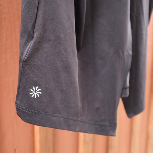 Athleta Black Workout Yoga Gym Open Back T Shirt size Medium Women - Picture 8 of 12